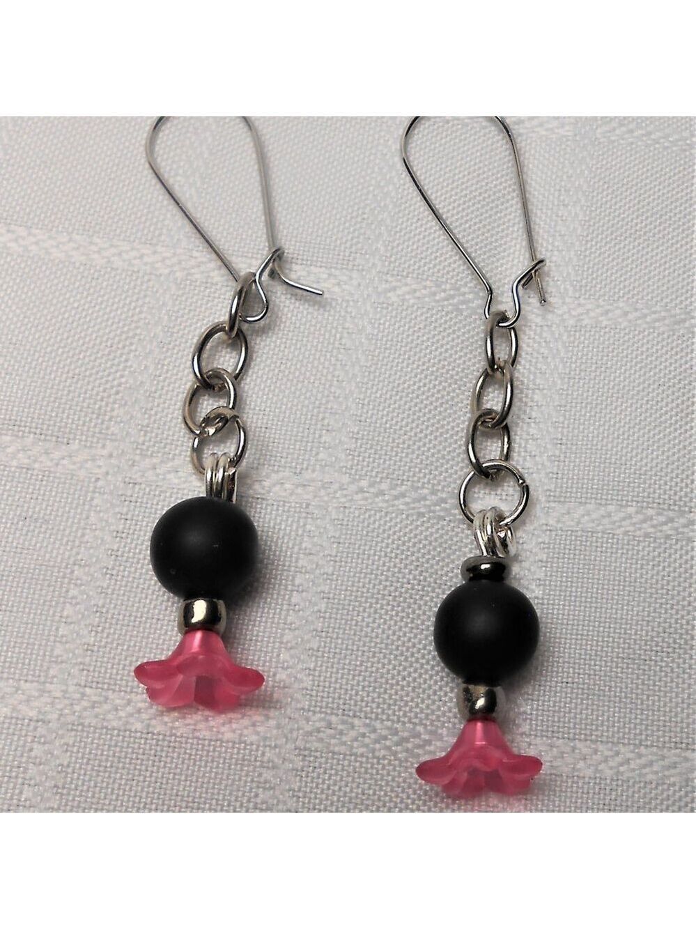 No51 Handmade earrings with flowers and frosted glass